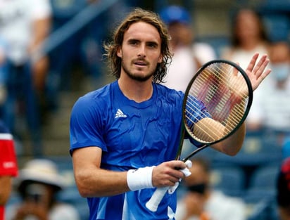 Stefanos Tsitsipas cae mientras Alexander Zverev resiste