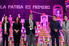 Inaugura Monreal exposición y ofrenda de Día de Muertos en el Senado