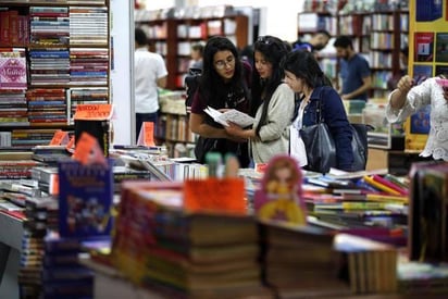 Festival literario en la Biblioteca Pape de Monclova 