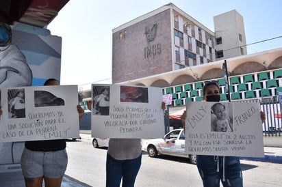 Niña de 2 años necesita operación urgente; en el IMSS de Monclova no hay cirujano pediatra