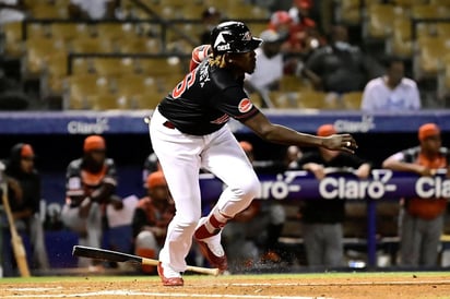 Leones superan 3-2 a los Toros en el Quisqueya