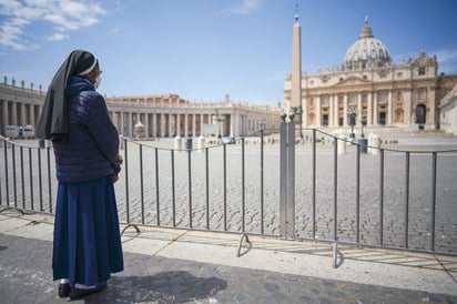 El Papa nombra por primera vez a una mujer “número dos” del Vaticano