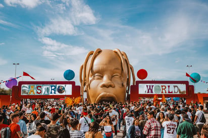 ¿Qué pasó en el festival de música Astroworld en Houston, organizado por Travis Scott?