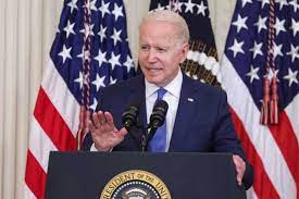 Biden dice que familias migrantes separadas por vmerecen compensación