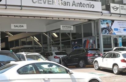 Producción automotriz cae 26% en octubre: Inegi