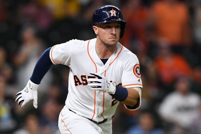 Alex Bregman, de Astros de Houston supera con éxito operación en la muñeca