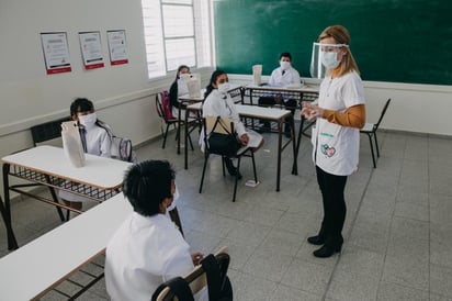 La presencialidad en las escuelas es 'indiscutible', defiende la OIE