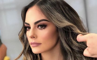 Ximena Navarrete cautivó en redes al presumir su embarazo en la recta final en un elegante top 