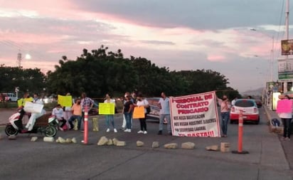 Trabajadores del sector salud realizan paro de labores en 6 municipios de Sinaloa