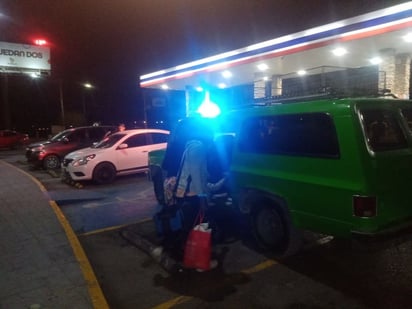 Una migrante estuvo a punto de dar a luz en una gasolinera de Castaños