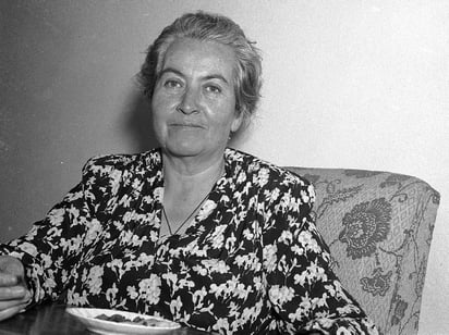 A 76 años de ser reconocida con el Nobel, 10 frases de Gabriela Mistral