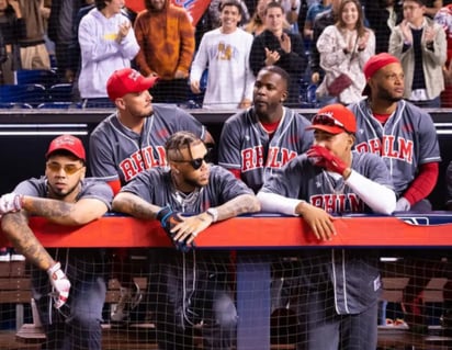 Anuel AA lanza nuevo tema 'Súbelo' y rinde homenaje a jugadores de la MLB