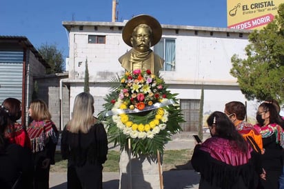 Guardia de honor al general Francisco Villa en San Buenaventura 