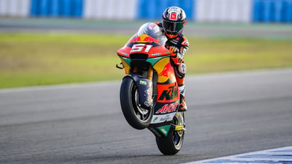 Pedro Acosta da el salto a Moto2 con KTM en su estreno en Jerez