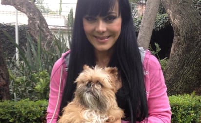 Maribel Guardia llora la muerte de su perrita Paris