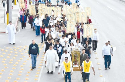 La iglesia pide rezarle a la Guadalupana desde el hogar