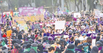 Mujeres en 11 estados protestan, exigen justicia a feminicidios