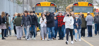 Un estudiante de 15 años mata a 3 compañeros en Estados Unidos