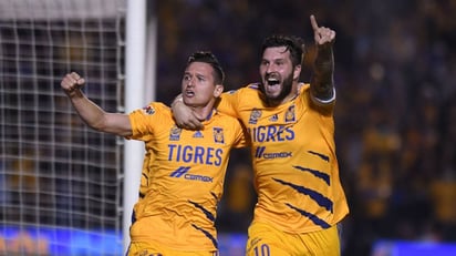 Furiosa reacción de Tigres para ganar el duelo de ida