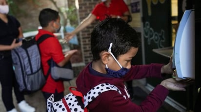 Instituciones educativas de Monclova cambian horario de clases dependiendo de las bajas temperaturas