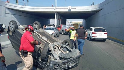 Accidentes viales dejan 2 lesionados y actos de rapiña en NL