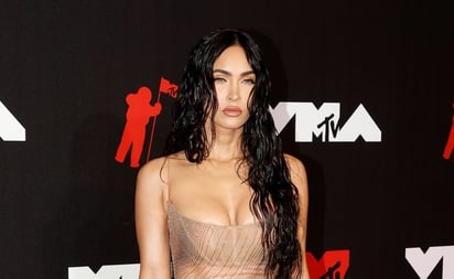 Megan Fox destila sensualidad con la tendencia 'sin pantalón' en California