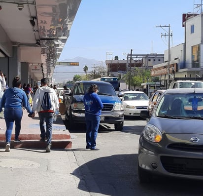 Zona Centro de Monclova con aglomeraciones por épocas decembrinas