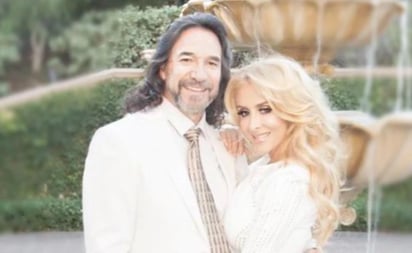 Marco Antonio Solís celebra 28 años de casado con Cristian Salas