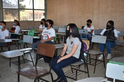 Secundaria 2 de Frontera presenta contagio por COVID-19