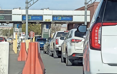 Los cruces fronterizos se vuelven a saturar por festividades navideñas