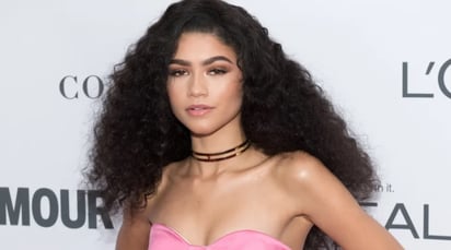 Zendaya revela su rutina de skincare para piel perfecta 