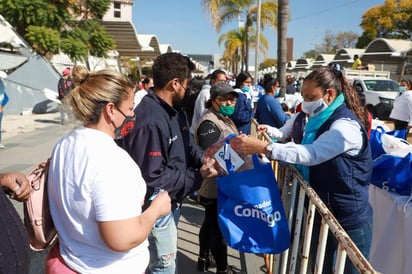 Entregan cenas de Navidad a familias vulnerables en Aguascalientes