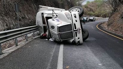 El Salvador confirma muerte de un adolescente en accidente en México