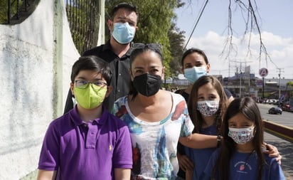 Niegan vacuna antiCOVID-19 por segunda vez a cinco niños en Oaxaca