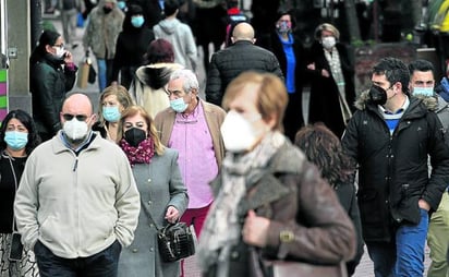 Italia impone la mascarilla en la calle y cierra discotecas contra el Ómicron