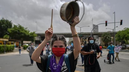 Se acelera la pandemia en Panamá, que sigue hallando casos de ómicron