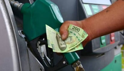 Gasolina, cigarros y refrescos sufren aumento de precio