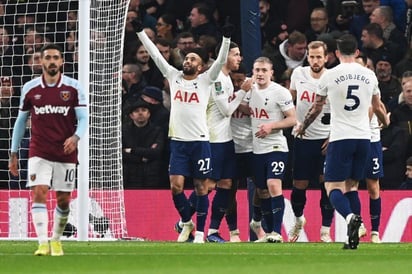 Lucas Moura impulsa al Tottenham ante el Crystal Palace