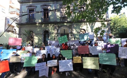 Marchan por libertad de colaborador de Monreal