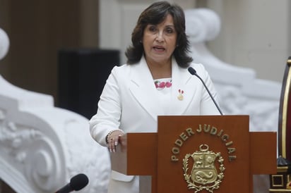 Vicepresidenta de Perú felicita a peruana a cargo del telescopio James Webb