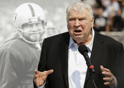 Fallece John Madden, legendario el entrenador y analista de la NFL