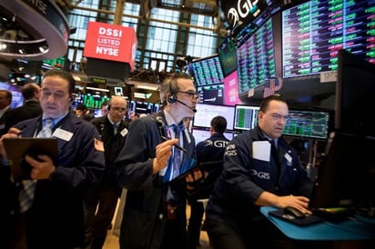 Wall Street cierra con récords en el Dow Jones y el S&P 500