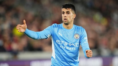 Joao Cancelo, del Manchester City, agredido durante un robo en su hogar