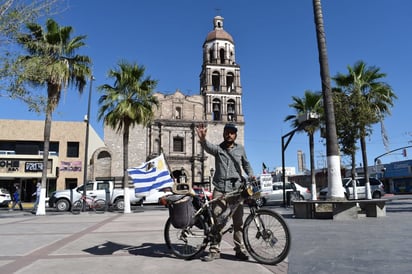 Tabaré: Mi sueño, recorrer en bicicleta el continente en 7 años