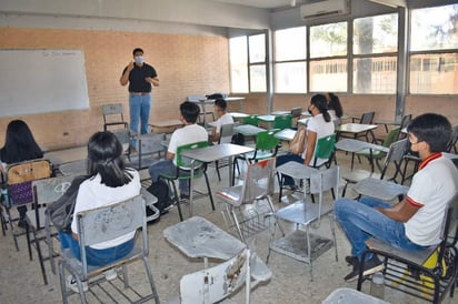 Padres de familia: 'El regreso a clases sería exponerlos a todos'