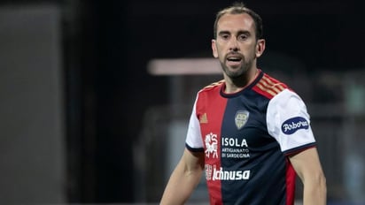 Godín ficha por Atlético Mineiro y se despide de los hinchas del Cagliari