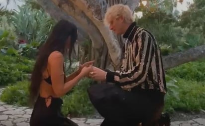 Megan Fox se compromete con el músico Machine Gun Kelly