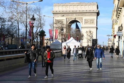 La Justicia suspende la obligación de mascarilla al aire libre en París