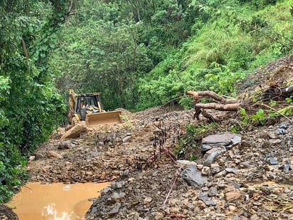 Frente frío 22 deja daños en carreteras de Chiapas