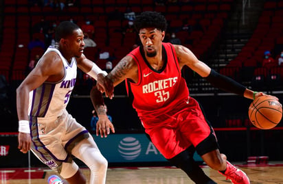 Con 24 puntos de Wood, Rockets superan  a Kings